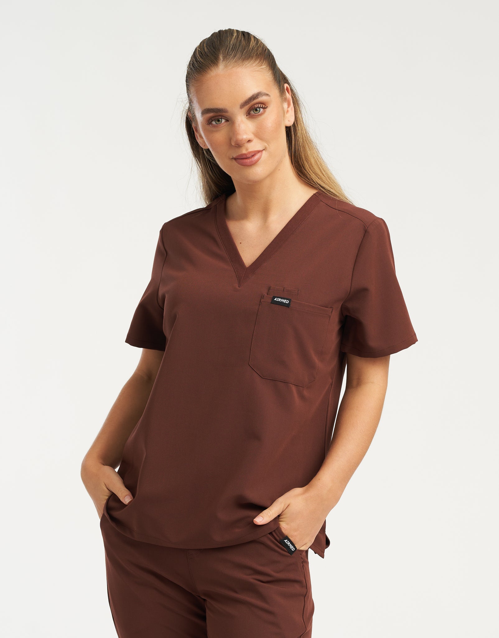 Essential One Pocket V Neck Scrub Top - Cocoa