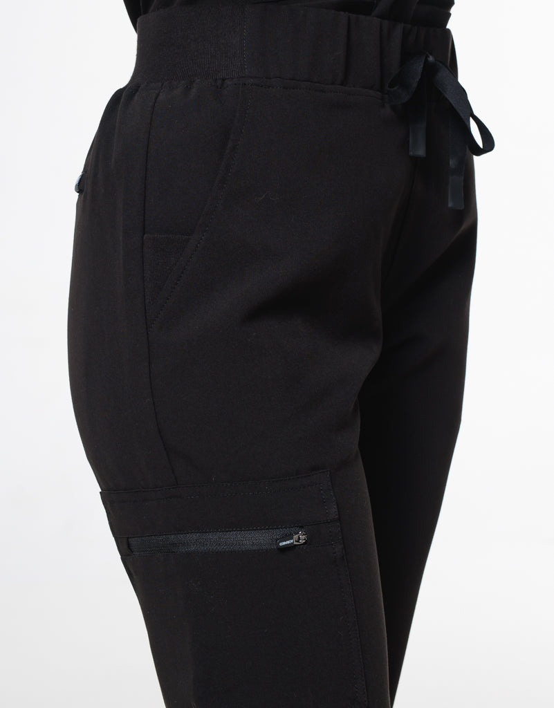 Signature Jogger Pants -  Black