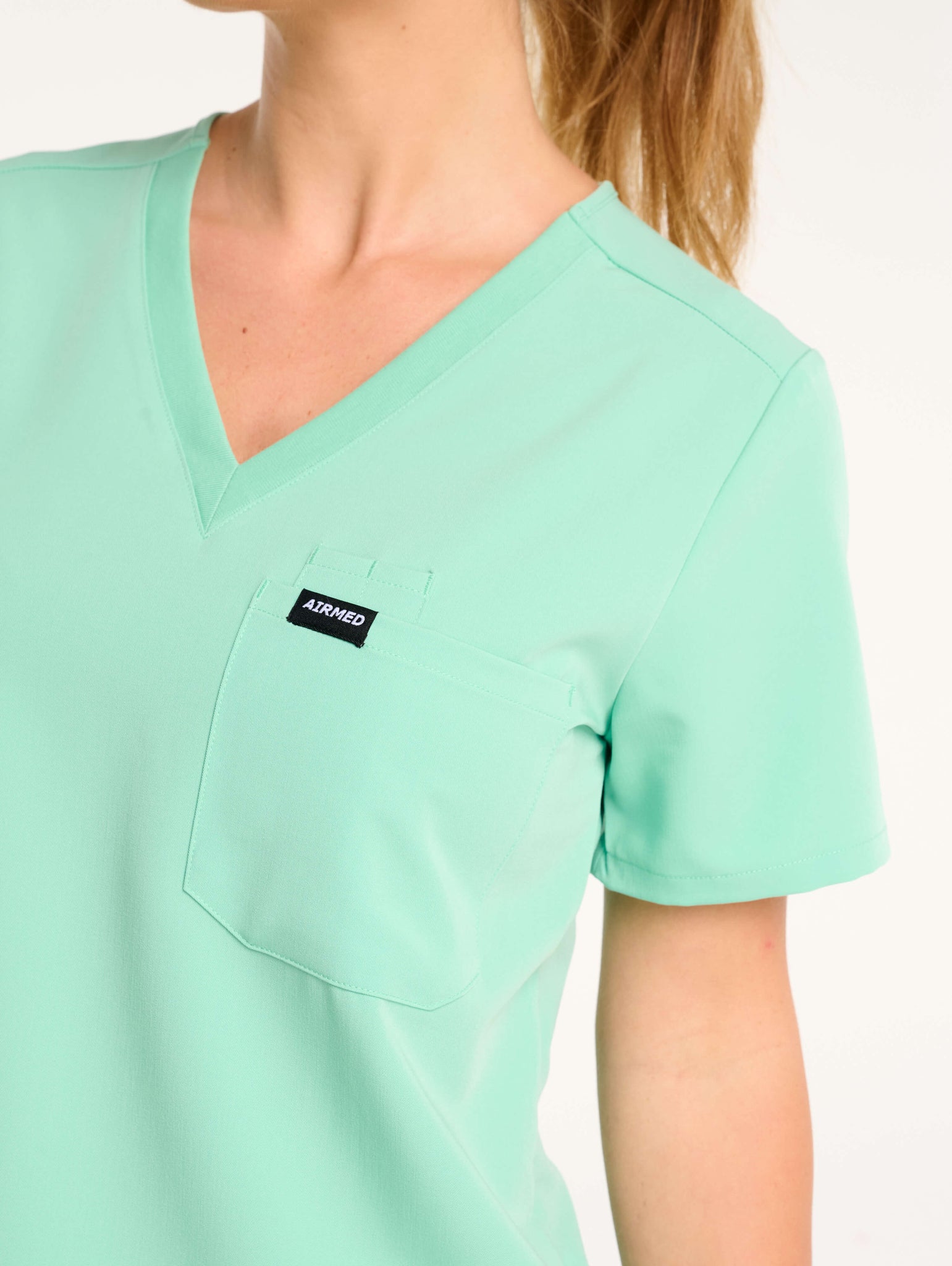 Essential One Pocket V Neck Scrub Top - Ocean Mint