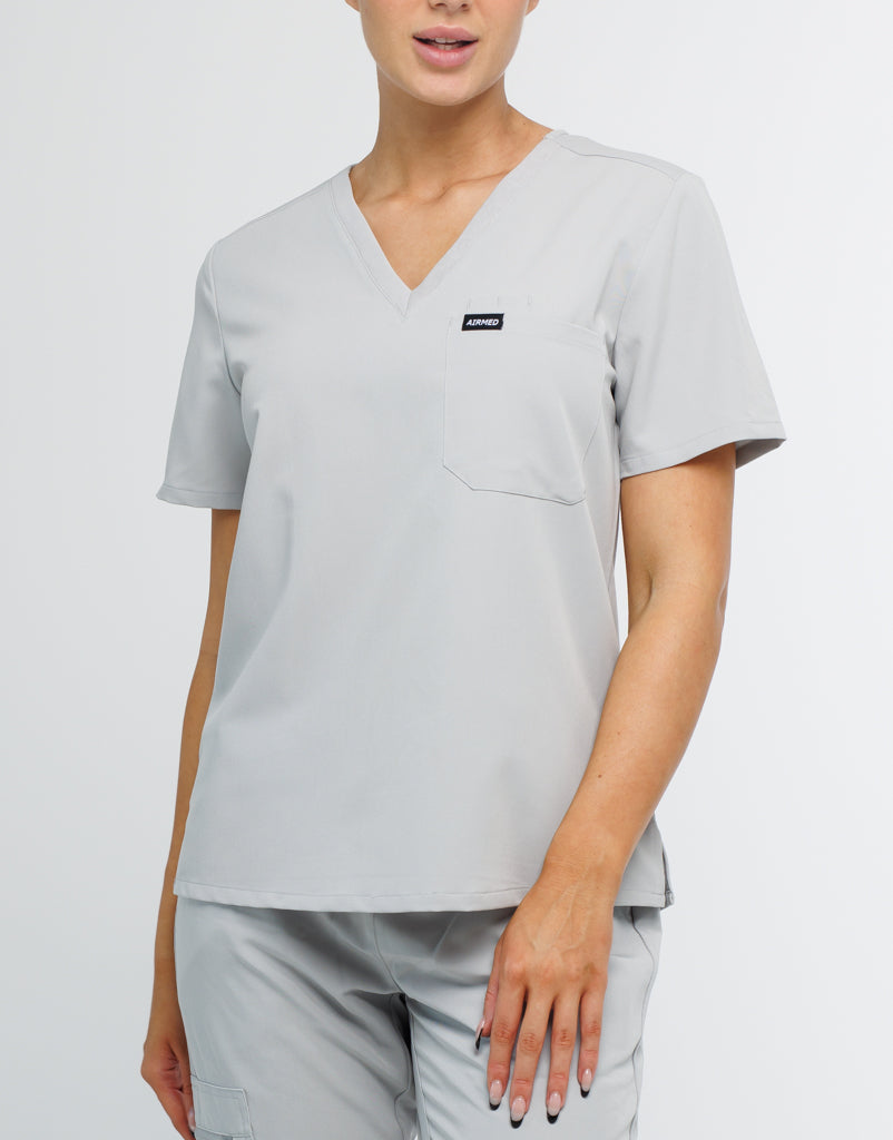 Essential One Pocket V Neck Scrub Top - Tail Light