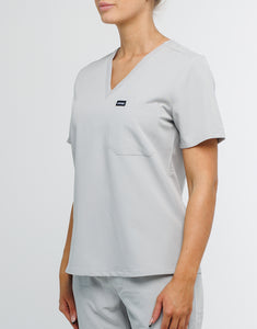 Essential One Pocket V Neck Scrub Top - Tail Light