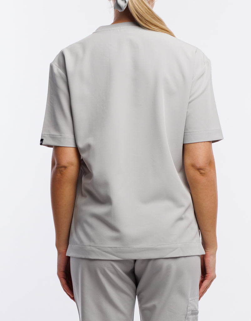 Essential Crewneck Scrub Top - Tail Light